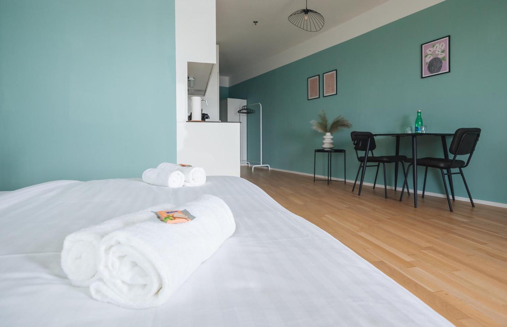 Decorous Cozy City View Suite Wien Exteriör bild