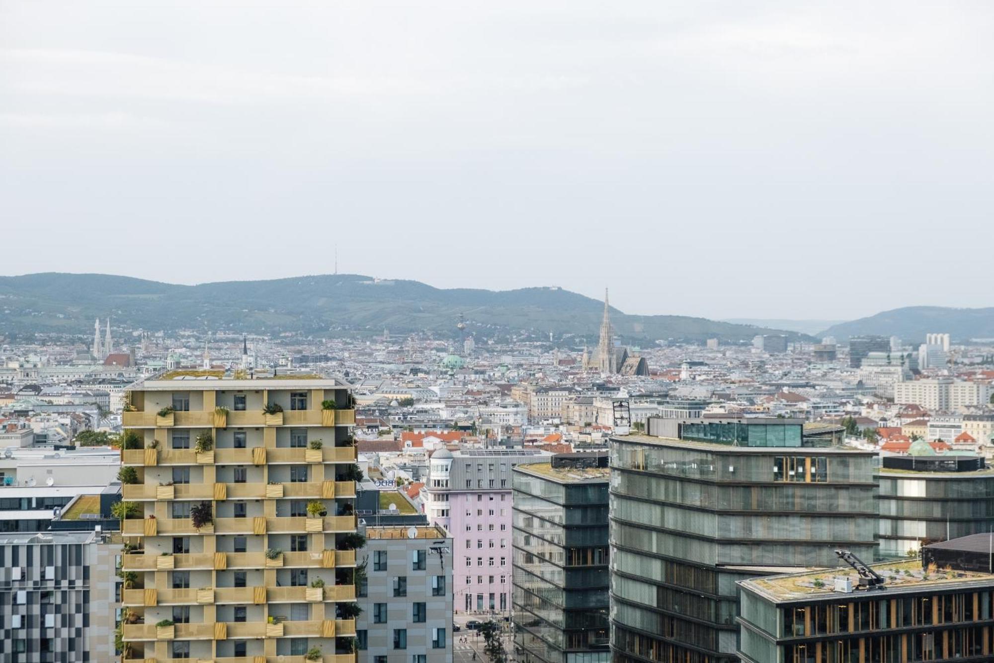 Decorous Cozy City View Suite Wien Exteriör bild